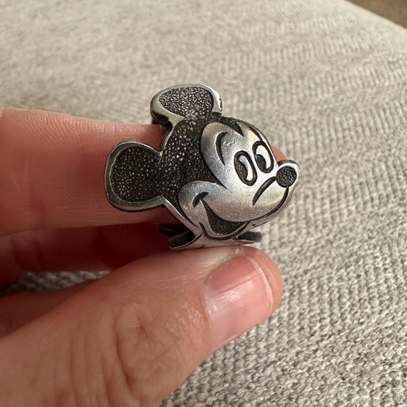 Mickey Mouse Spoon Ring - Picture 9 of 16